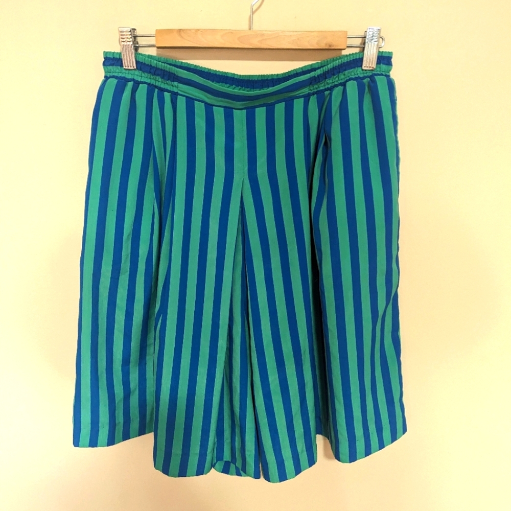 🔥 5 FOR $20 🔥Striped shorts
